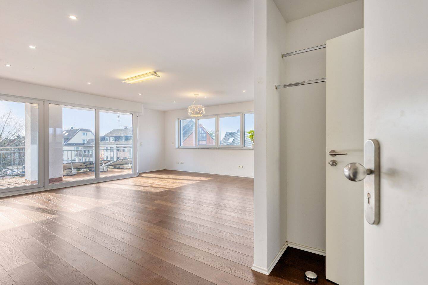 Moderne Maisonette-Wohnung | 3 Balkone | Kochinsel | A+ – 51109 Köln – Vorschaubild 9