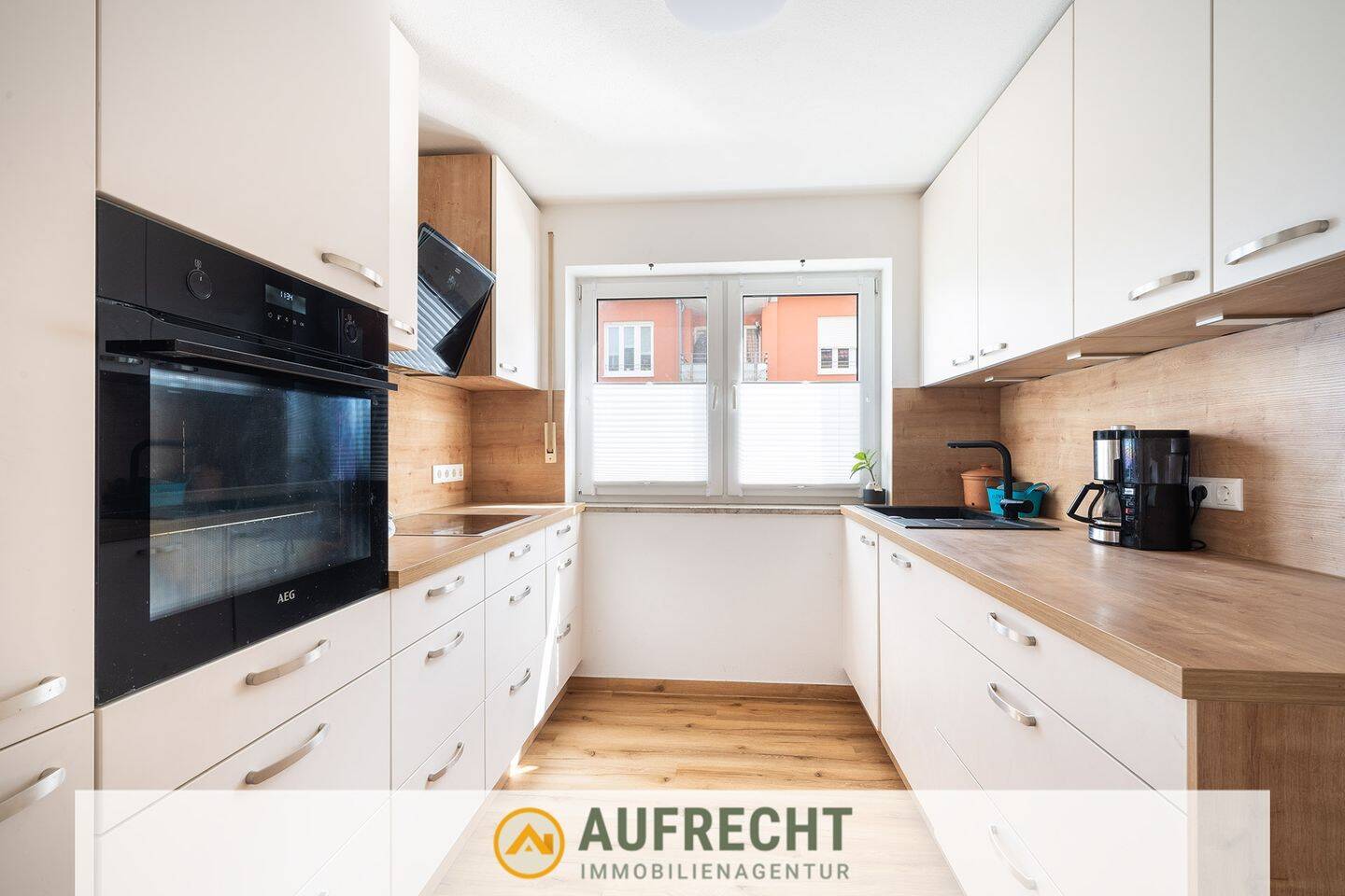 A U F R E C H T °ZUHAUSE IN VIERKIRCHEN° REH mit sonnigem Garten und 2 TG-Stellplätzen im Grünen -S2, 85256 Vierkirchen