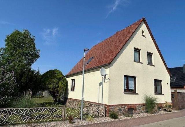 VERMIETUNG – Saniertes Einfamilienhaus auf dem Land in 39264 Lübs – nur 28 km von Magdeburg entfernt, 39264 Gommern