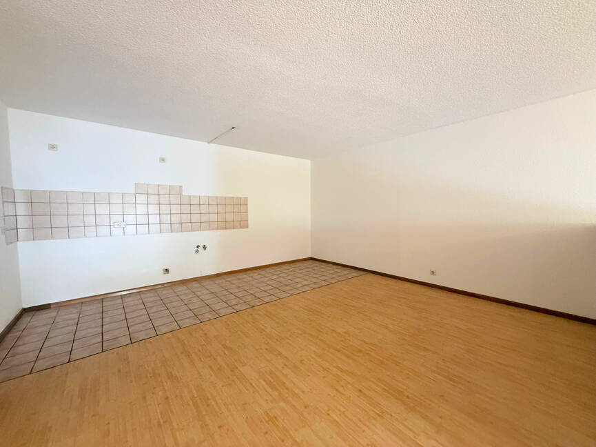 Sofort frei: Großzügige 3-Zimmer-Wohnung mit idealem Grundriss, Balkon & TG-Stellplatz, 79713 Bad Säckingen