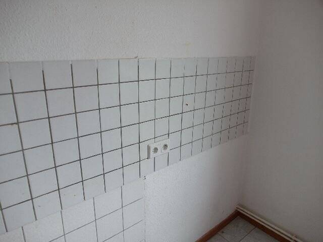 Ruhige große helle schicke 3 Zimmer-Erdgeschoss-Wohnung mit Dusche, Garten und Kfz.-Stellplatz!, 31840 Hessisch Oldendorf