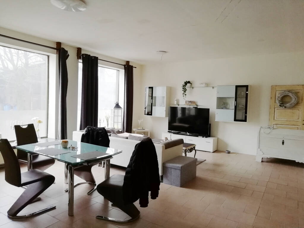 RENDITESTARKES Mehrfamilienhaus mit 4 Mieteinheiten und Ausbaureserve – teilmodernisiert / renoviert, 21775 Steinau