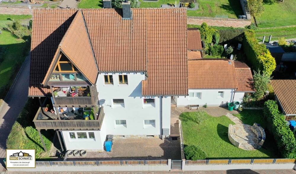 Neuer Preis!: Zwei Wohnungen – ein Preis. Wohnen, wo andere Urlaub machen, mit Garten & Carport, 64747 Breuberg