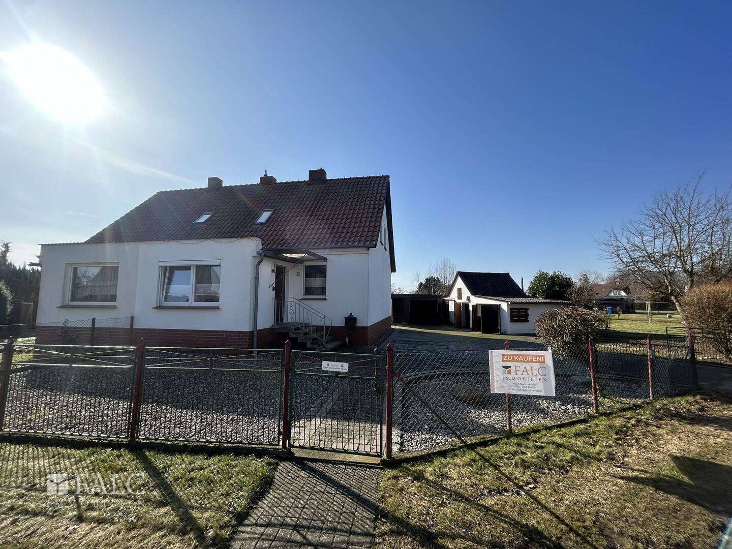 Sanierungsbedürftige Doppelhaushälfte + mögliches Baufeld, 18320 Ahrenshagen-Daskow