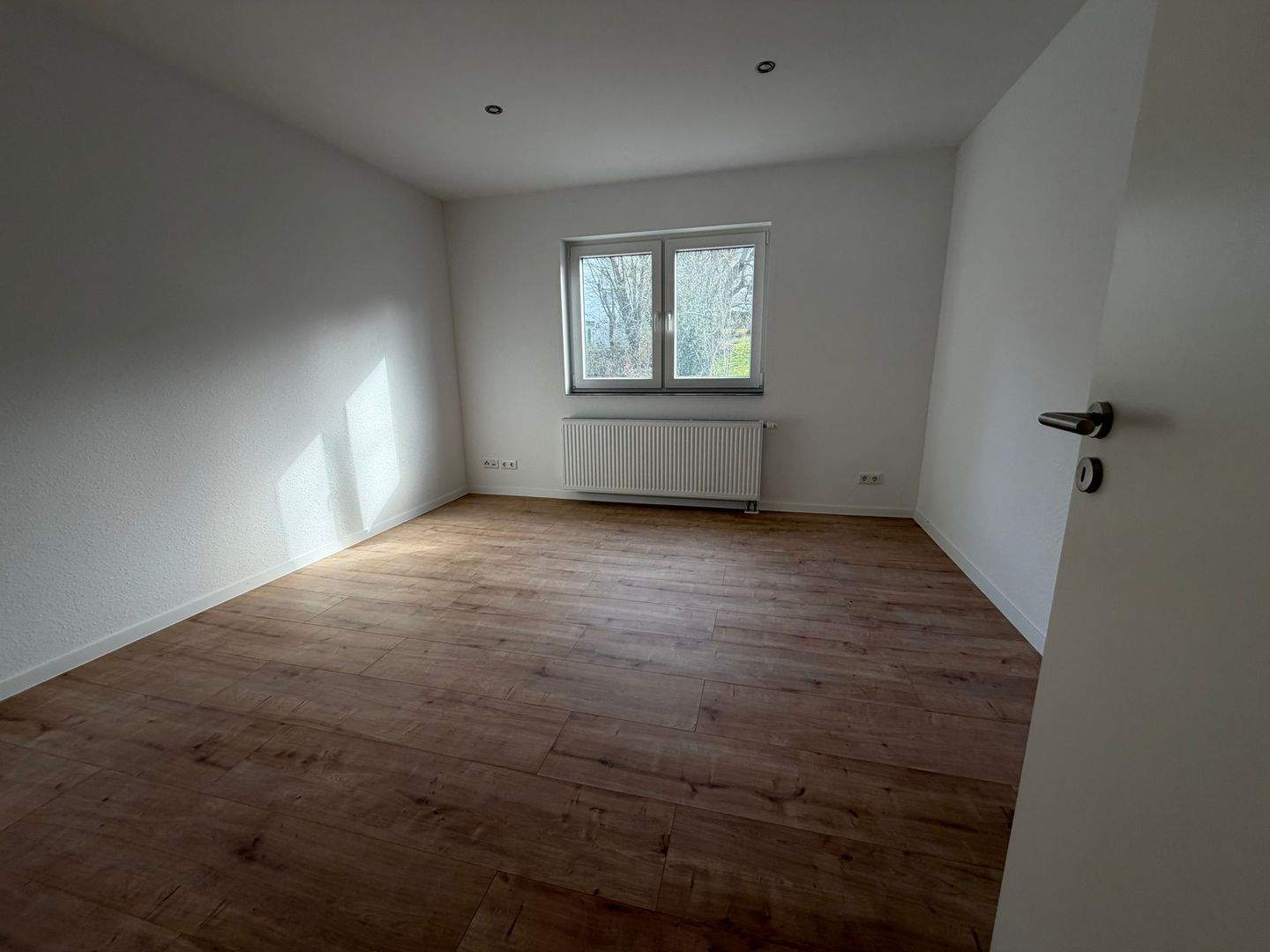 RS-Hasten, neu sanierte 3 Zimmer Wohnung, 42855 Remscheid (Innen Lüttringhausen Nord Süd West)
