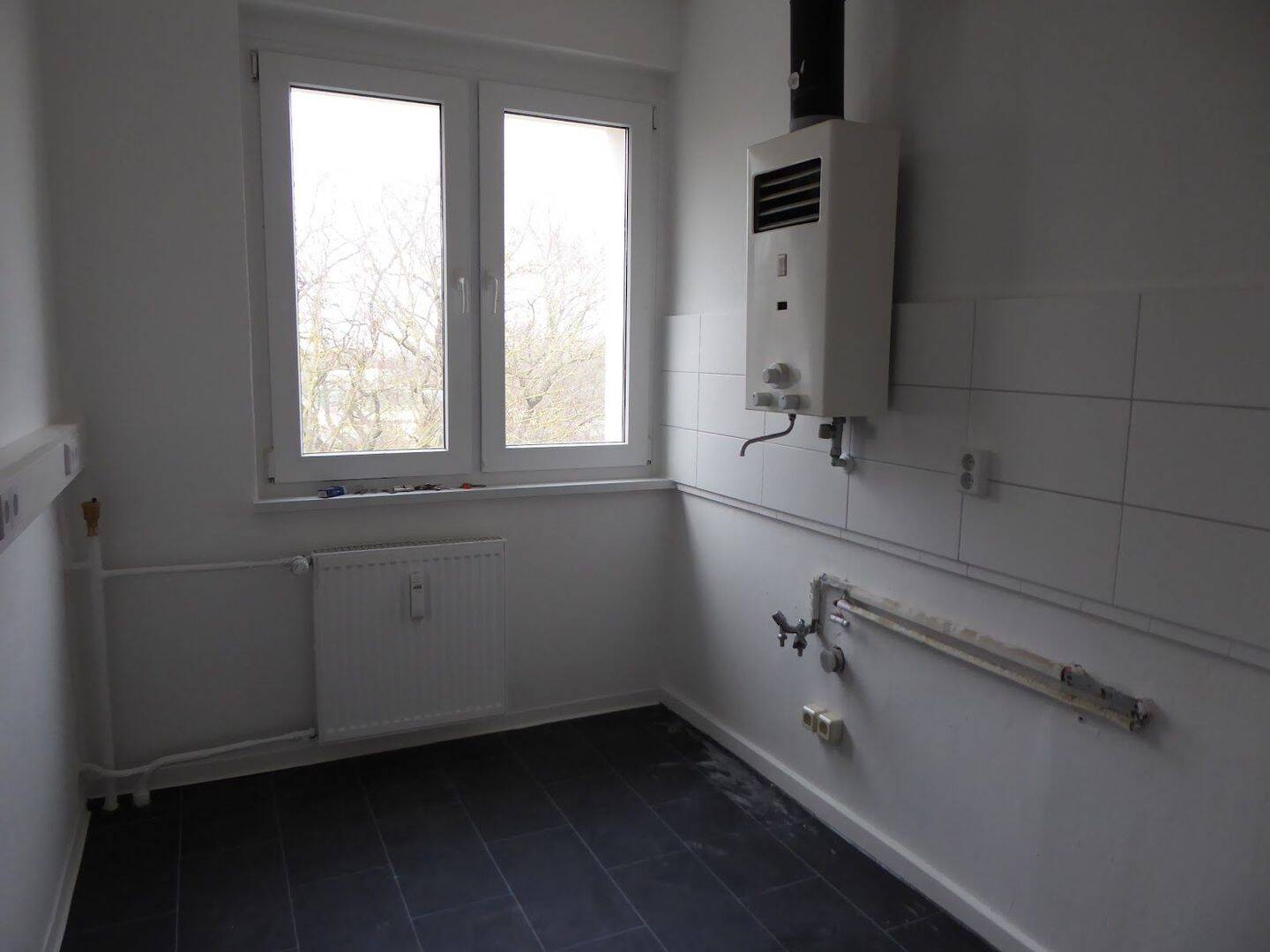 WGs aufgepasst! 4 Zimmer direkt auf dem Campus, 6406 Bernburg (Saale)