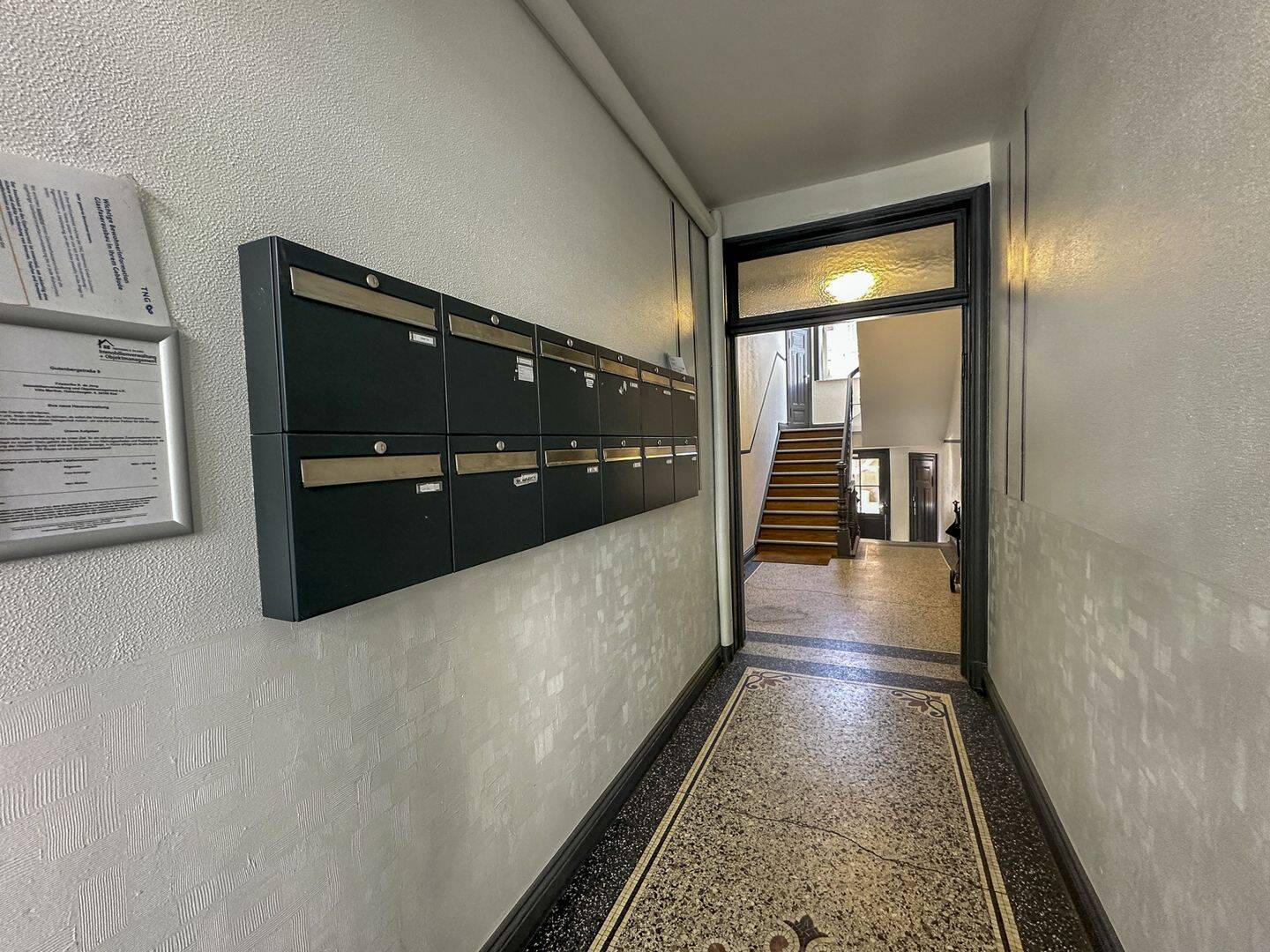 Modernisierte 3-Zimmer-Erdgeschosswohnung mit Loggia und separatem Arbeitszimmer in zentraler Lage, 24116 Kiel (Schreventeich)