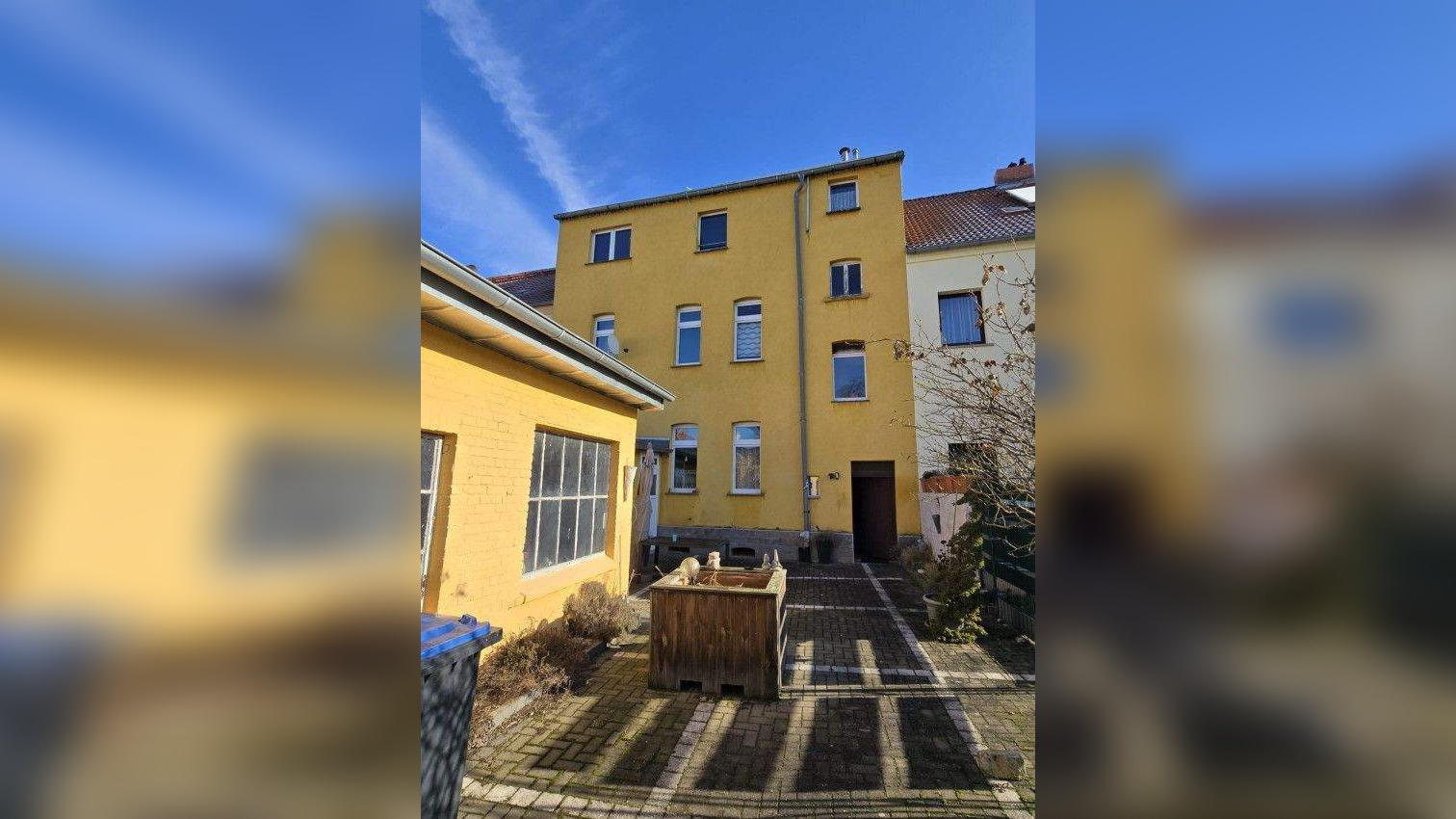 Einfamilien-Reihenmittelhaus in guter Lage!, 6749 Bitterfeld-Wolfen