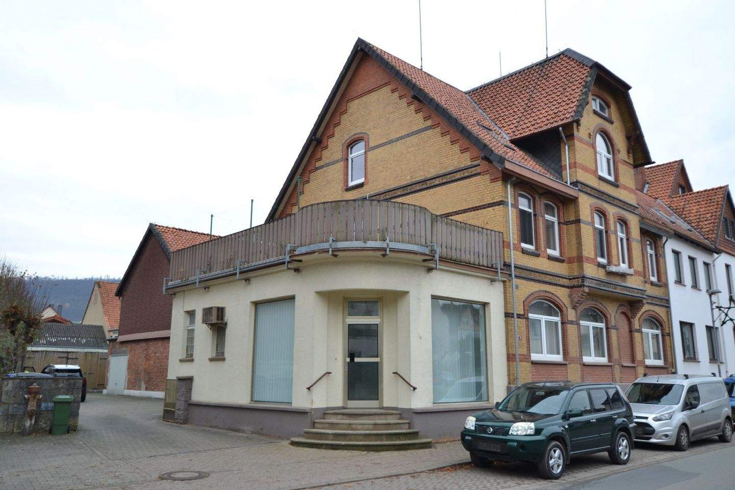 Teilvermietetes 3-Familienhaus mit Gewerbeeinheit und Nebengebäude, 31084 Freden (Leine)