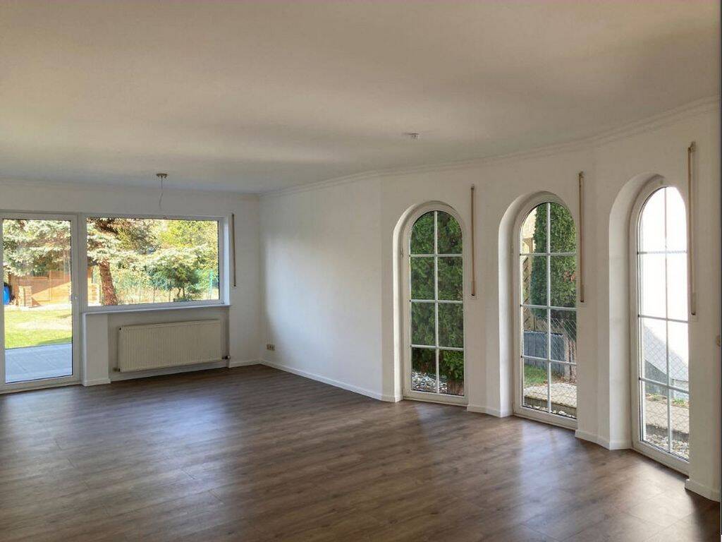Gepflegtes Wohnhaus mit 3 Einheiten im Stadtteil von Koblenz bietet viele Nutzungsmöglichkeiten, 56070 Koblenz