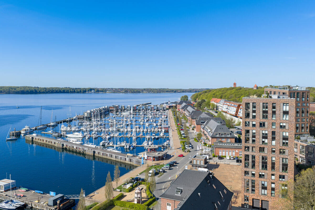 Exklusives Wohnen mit Fördepanorama! Eigentumswohnung mit Dachterrasse, 24944 Flensburg (Fruerlund Mürwik)