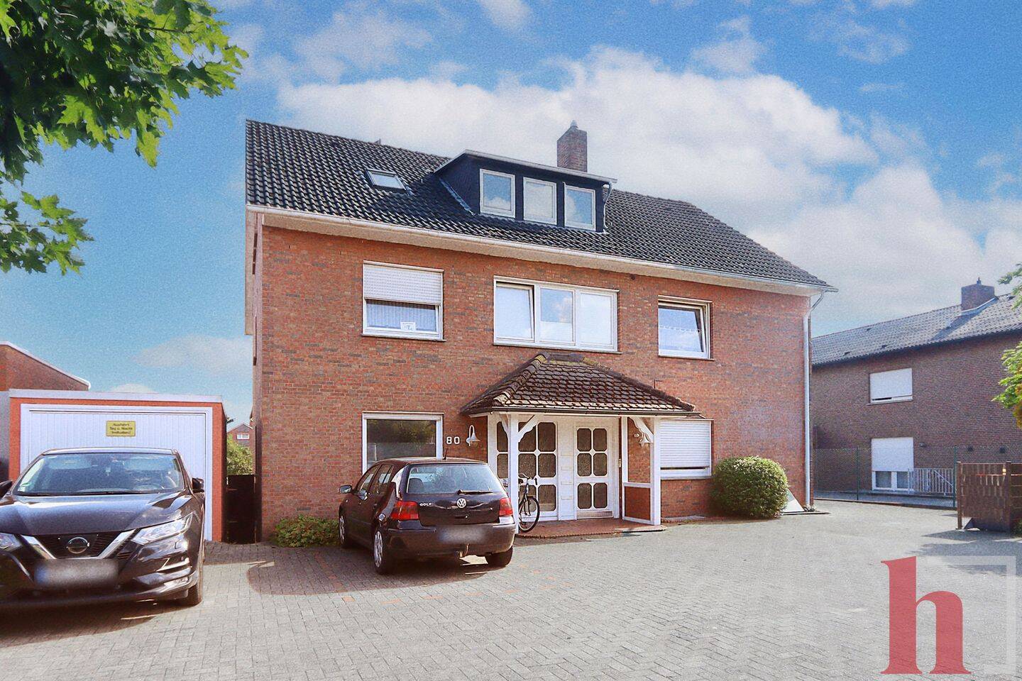 Komplett vermietetes Mehrfamilienhaus (4 Wohneinheiten) mit 2 Garagen in Lohne, 49393 Lohne (Oldenburg)