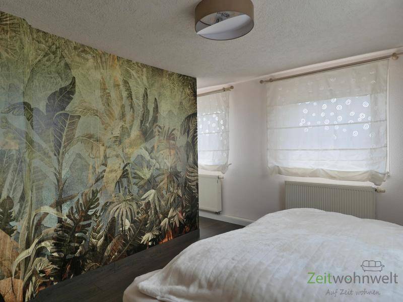 (EF1157_M) Dresden: Bühlau/Weißer Hirsch, neu möbliertes Wohnhaus mit Garten und Terrasse zur Zwischenmiete, 1326 Dresden