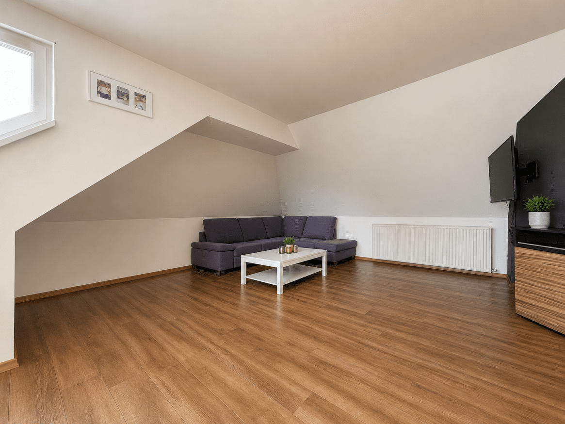 Großzügiges Zweifamilienhaus mit Einliegerwohnung, Garten & Garagen – flexibel nutzbar, 49828 Neuenhaus