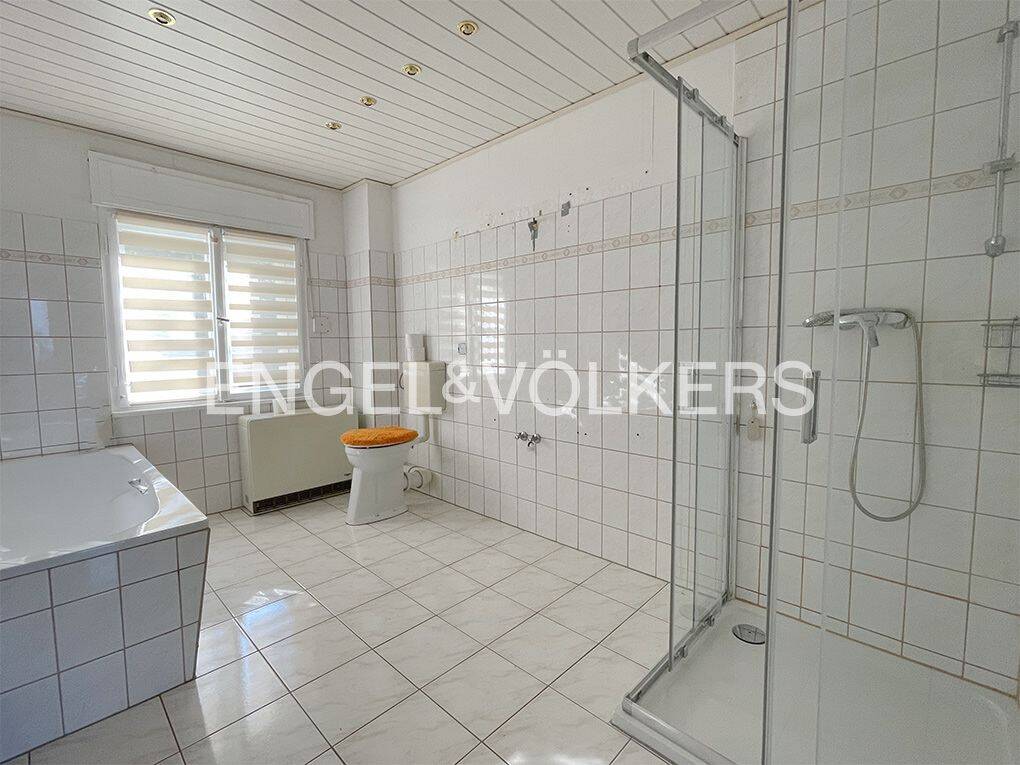 Preisreduzierung!! Freistehendes Einfamilienhaus mit Potenzial auf weitläufigem Grundstück inklusive Bebauungsoption für ein weiteres Haus!, 99097 Erfurt (Egstedt am Steiger Melchendorf Waltersleben Wiesenhügel)