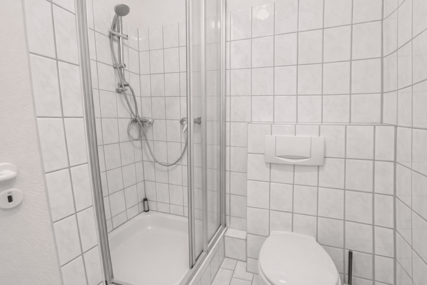 Weimar, clever anlegen, vermietete Wohnung mit Balkon, Einbauküche und Keller, 99428 Weimar