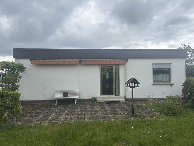 Wannemacher Immobilien ****  Schöner freistehender Bungalow in einer der begehrtesten Lage von Neunkirchen – Wellesweiler****, 66539 Neunkirchen