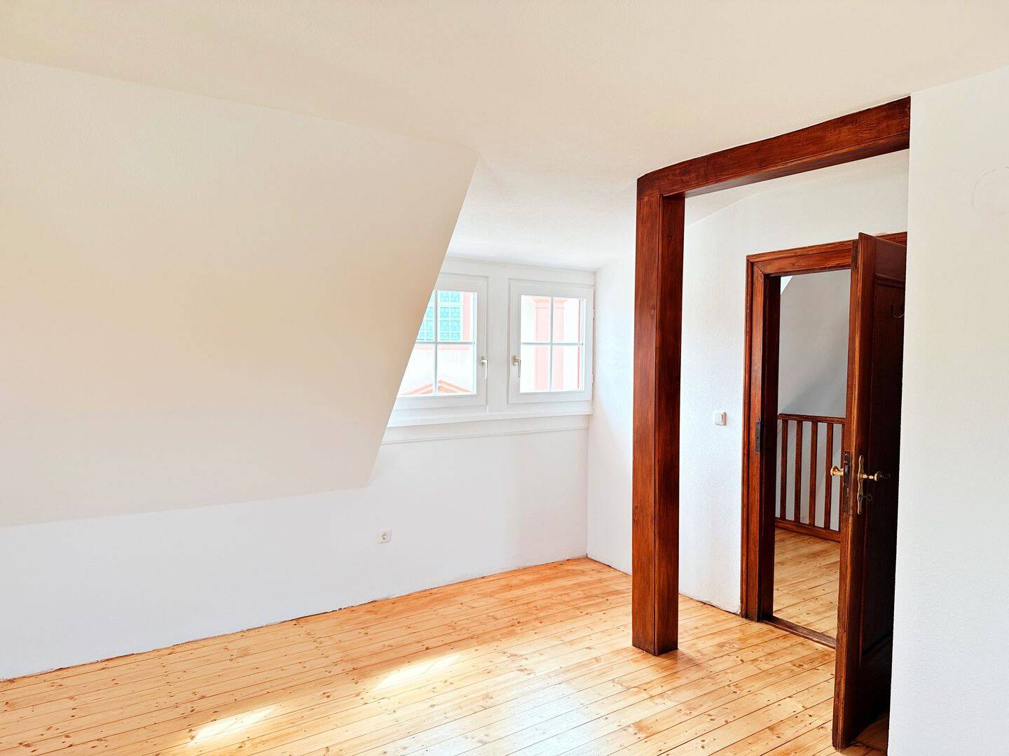 Exklusive 3-Zimmer-Maisonettewohnung im denkmalgeschützten Fachwerkhaus in der Altstadt von Laubach!, 35321 Laubach