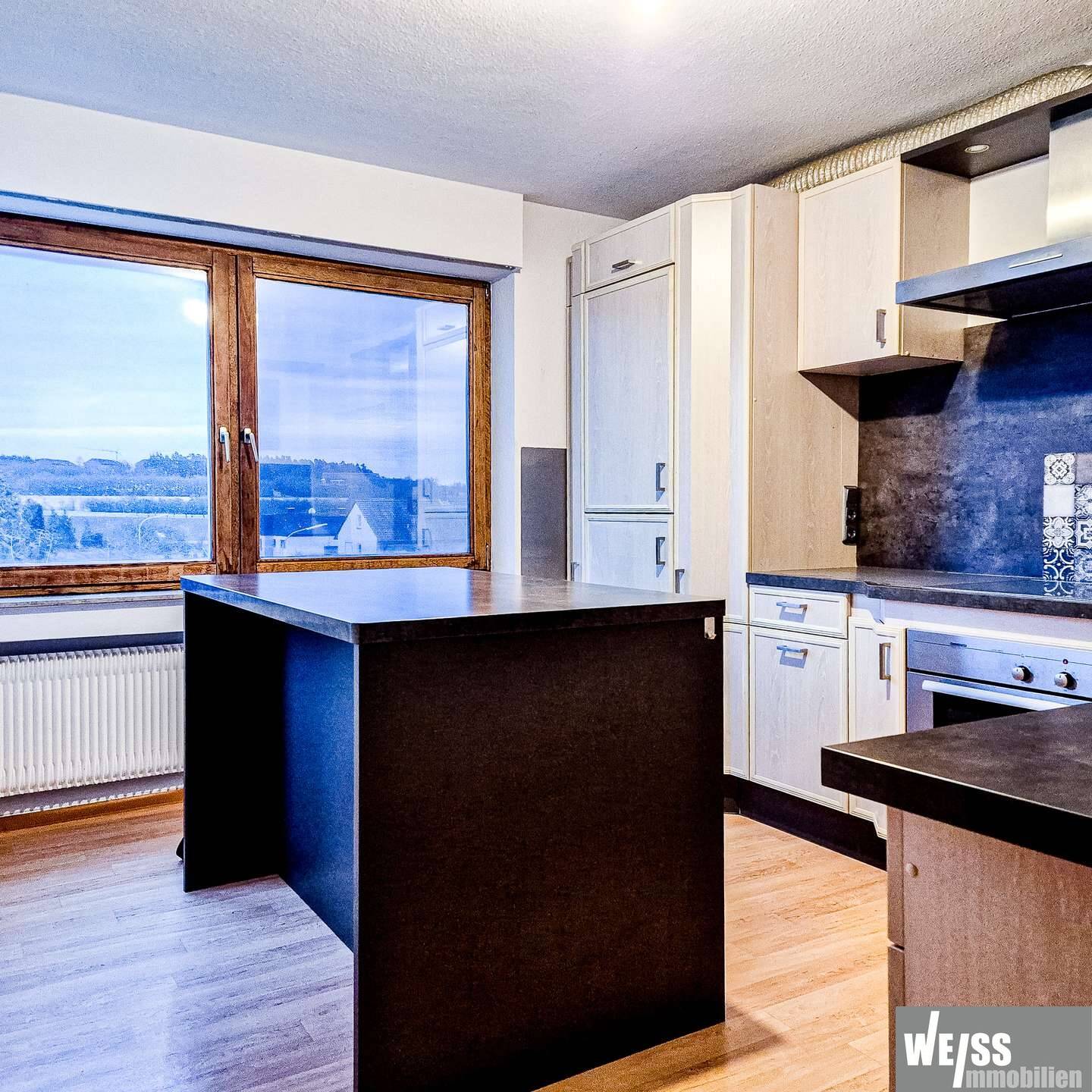 Geräumige 3 Zimmerwohnung mit Balkon, 97332 Volkach