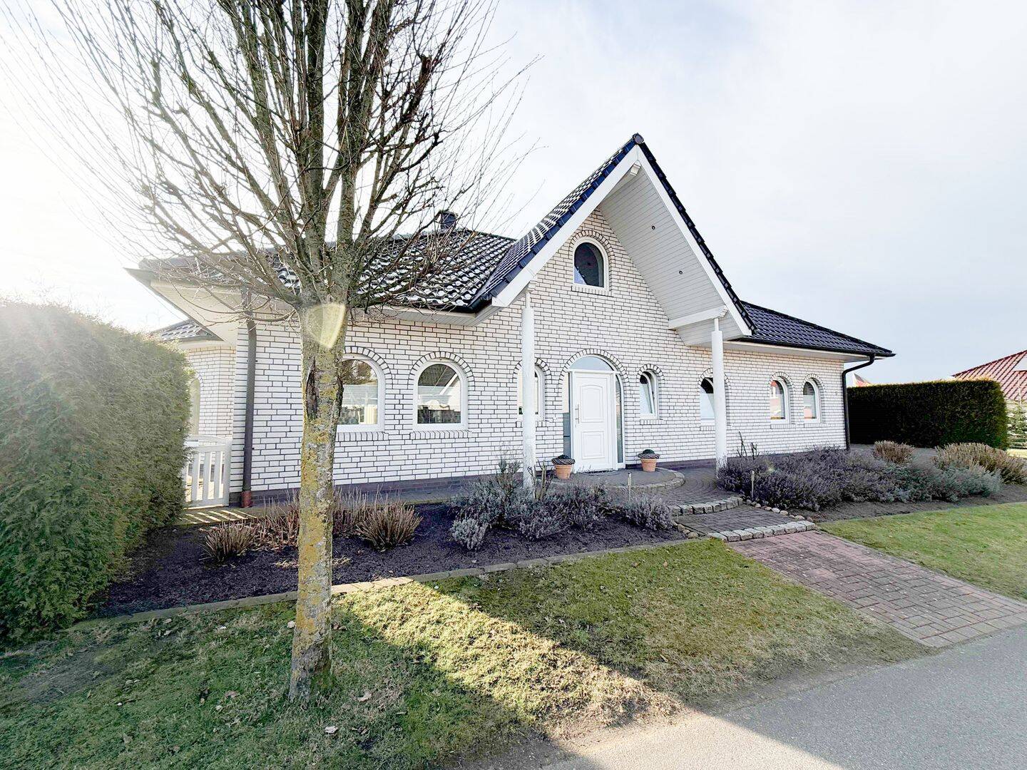 Provisionsfrei für Käufer! Stilvolle Eleganz trifft Wohnqualität – Ihr Traum-Bungalow, 49770 Herzlake