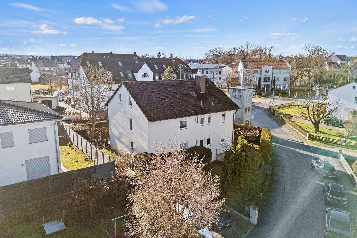 Großzügiges Zweifamilienhaus – eine Wohnung sogar bezugsfrei, 85247 Schwabhausen