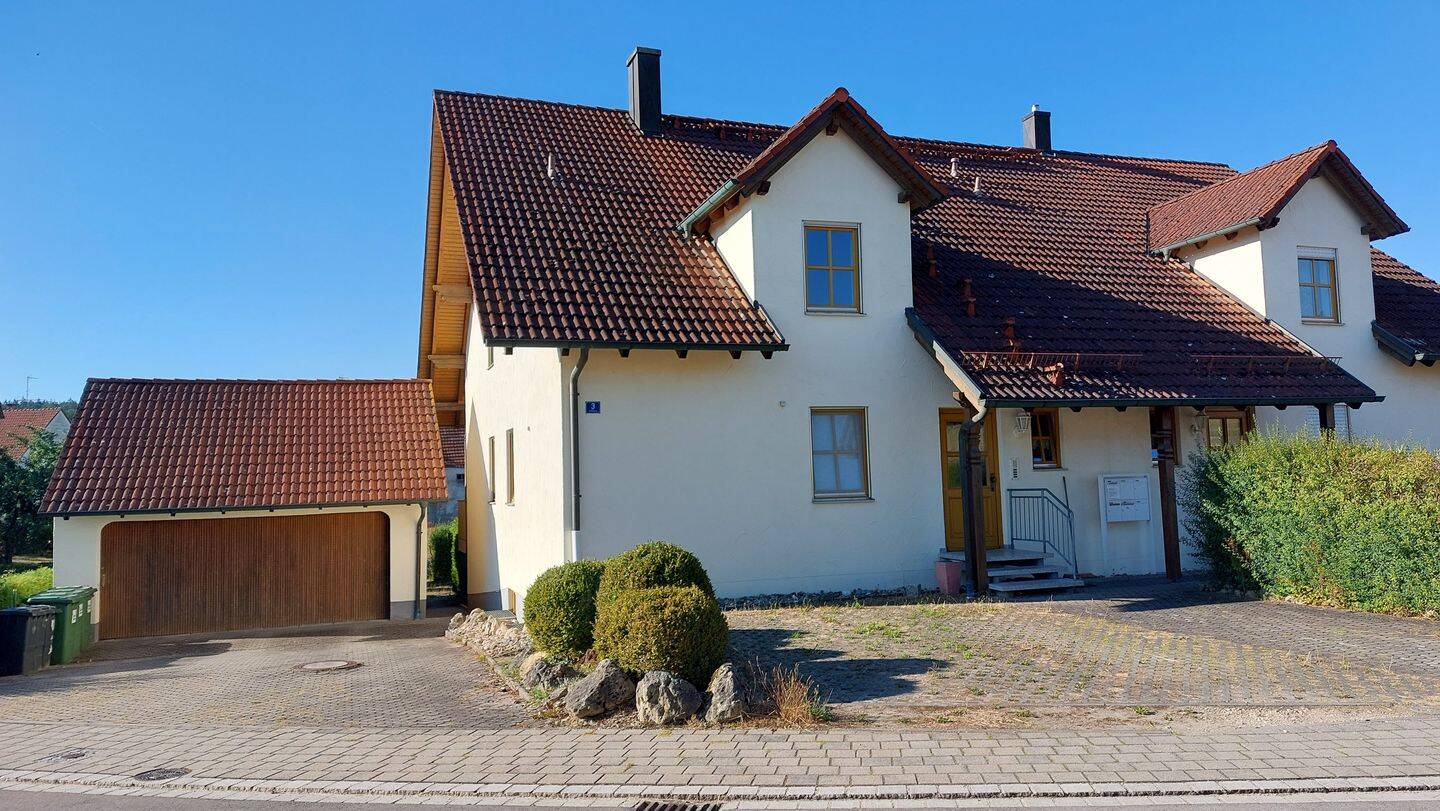 Schön gelegene Erdgeschosswohnung (optional mit Kellerwohnung), 85128 Nassenfels