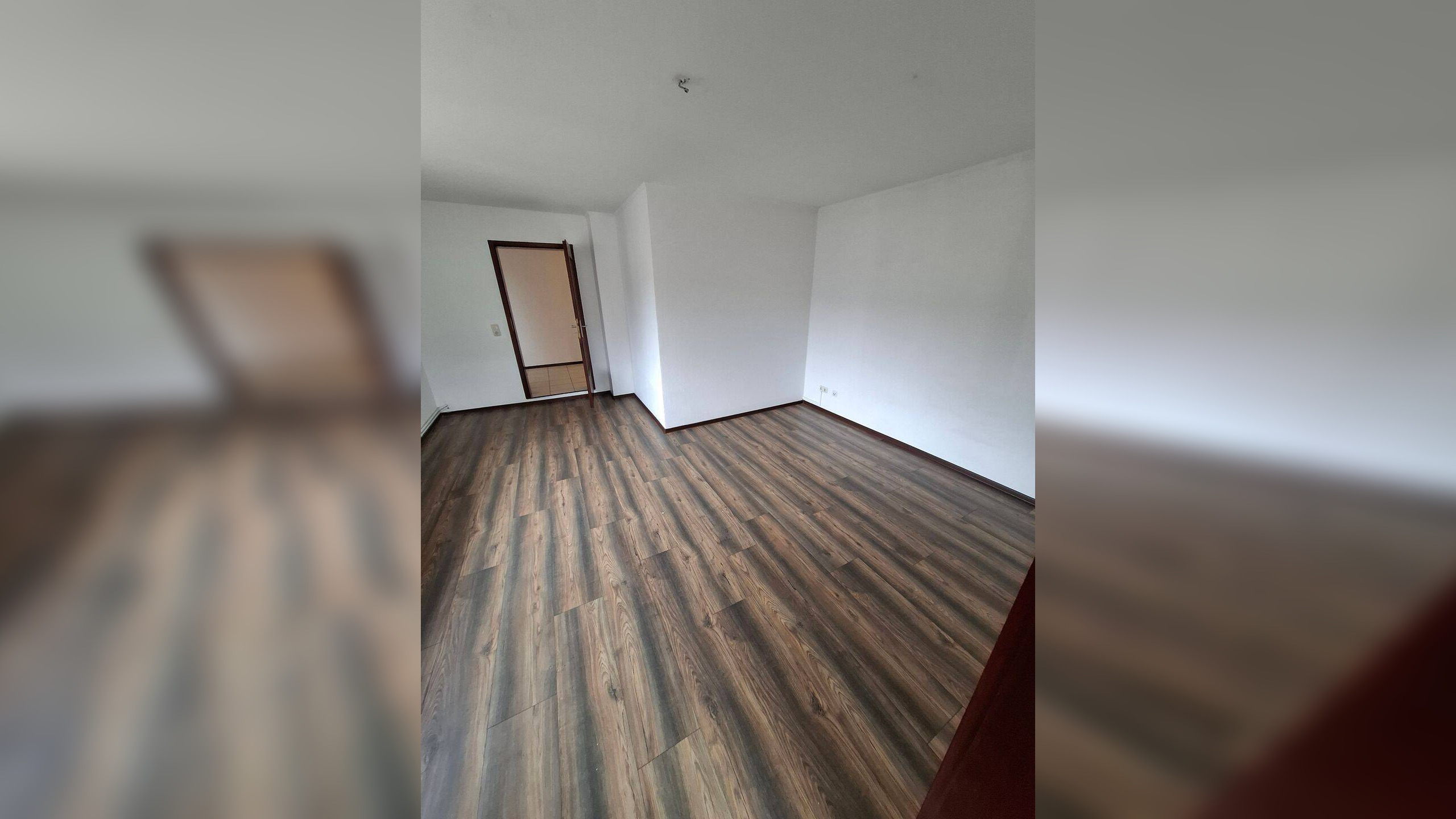 Wohnen & Homeoffice in einer 4-Zimmer-Wohnung auf 2 Etagen, 24568 Kaltenkirchen
