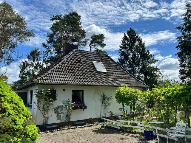 schönes, solides Einfamilienhaus mit Charme in wunderschöner Lage von Jesteburg, 21266 Jesteburg