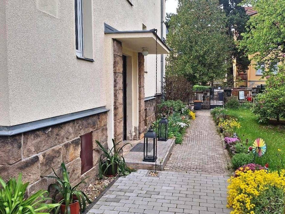Mehrfamilienhaus in begehrter Wohnlage von Dresden-Bühlau, 1324 Dresden (Bühlau/Weißer Hirsch Dresdener Heide Loschwitz/Wachwitz)