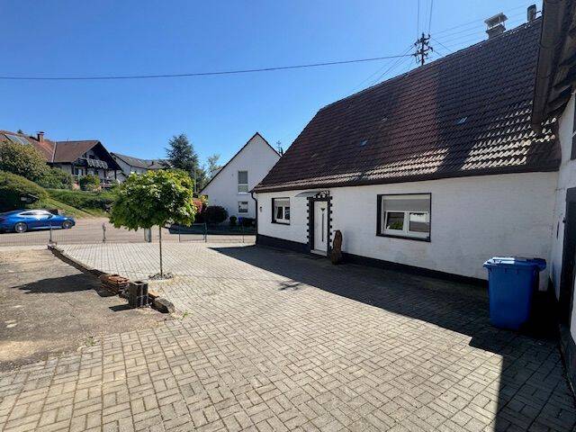 Modernisiertes Bauernhaus mit Ökonomieteil, Scheune und Hof – Wohnen auf einer Ebene, 66879 Kollweiler