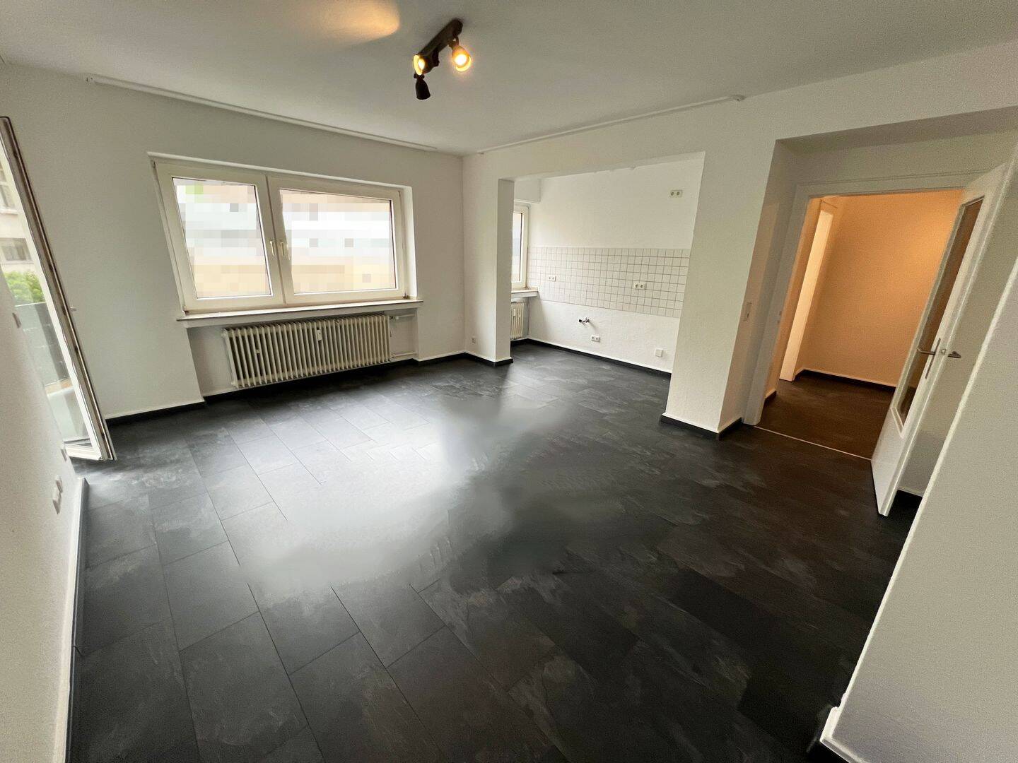 Eigennutzung oder Investment! Modernisiertes Apartment mit kleinem Balkon in zentraler Wohnlage! – 45130 Essen – Vorschaubild 3