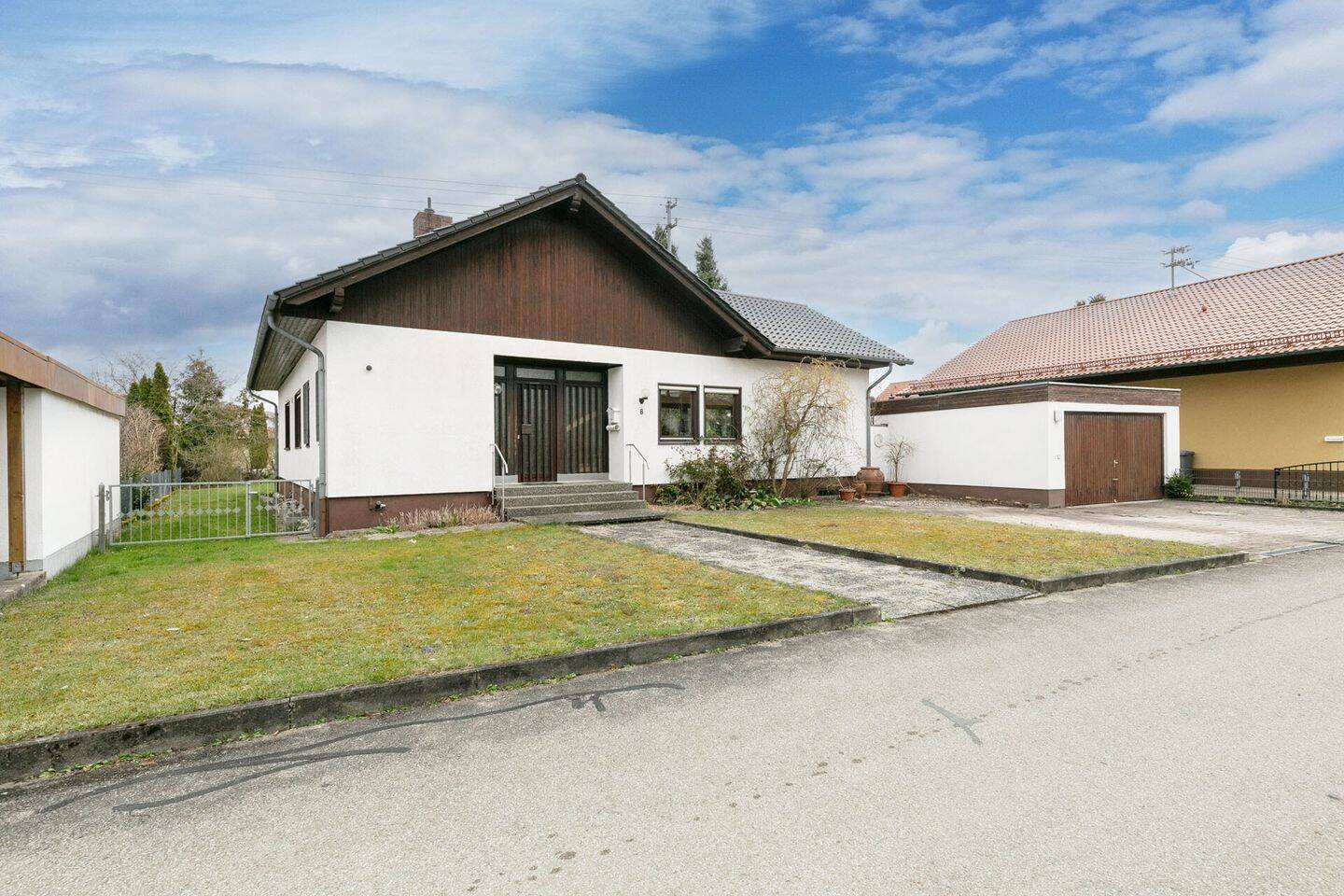 Viel Raum für Ihre Wohnideen – EFH mit 812 m² Grundstück in ruhiger Lage, 89186 Illerrieden