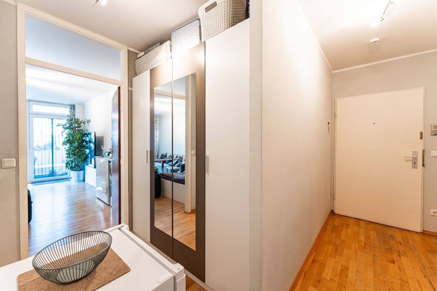 Provisionsfreies 1-Zimmerapartment mit Balkon und TG-Stellplätz 100m zum Gärtnerplatz – 80469 München – Vorschaubild 3
