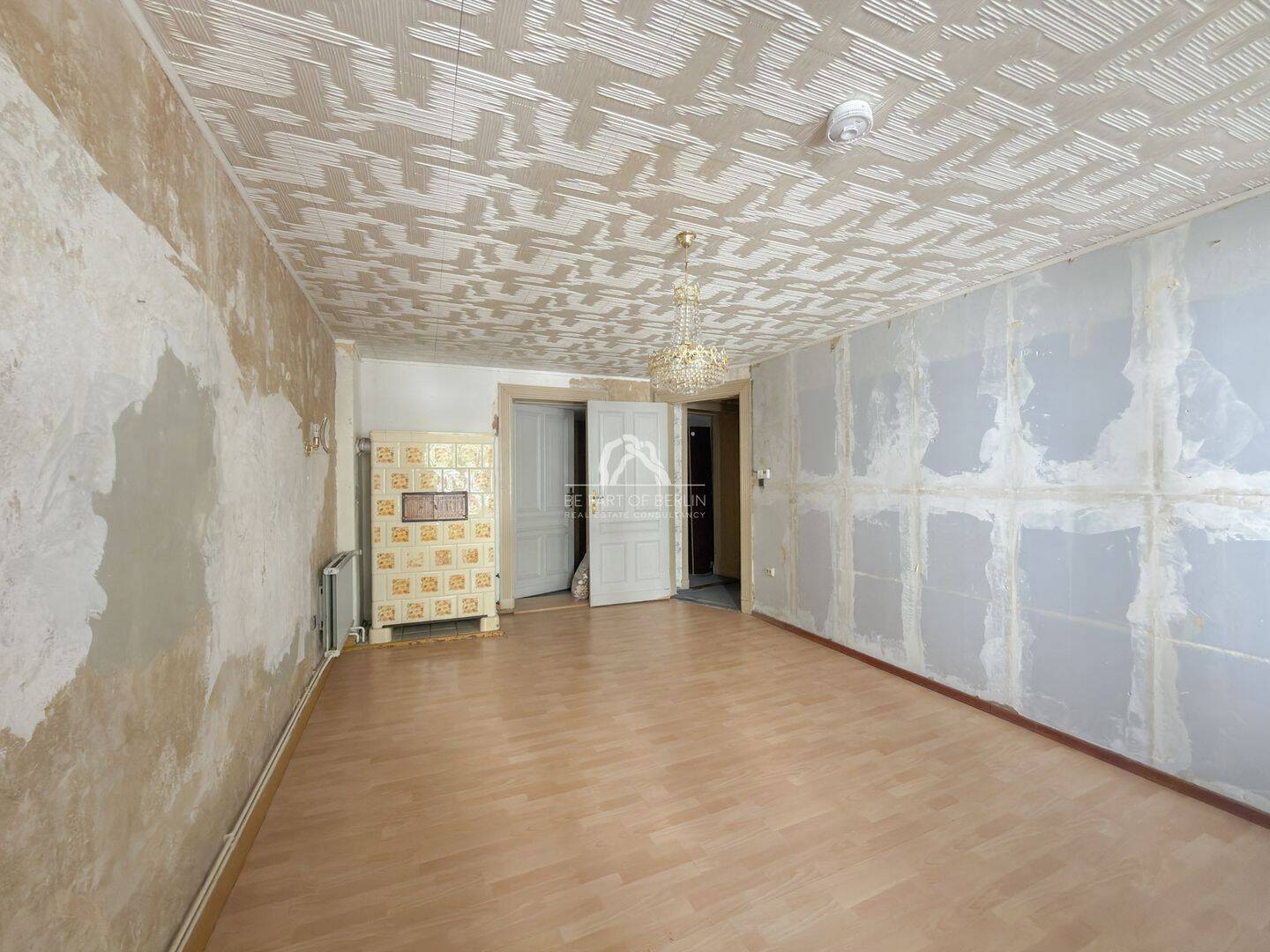 SANIERUNGSBEDÜRFTIGE TRAUMWOHNUNG MIT VIEL POTENZIAL! PROVISIONSFREI!, 12053 Berlin (Neukölln)