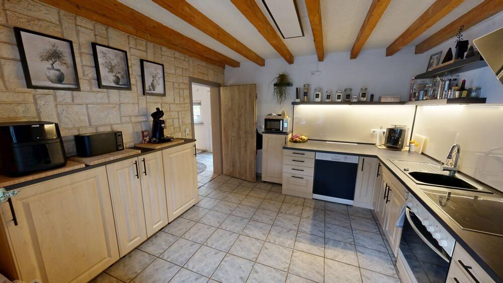 Doppelhaushälfte mit kleinem Garten und Garage in Kall / Golbach, 53925 Kall
