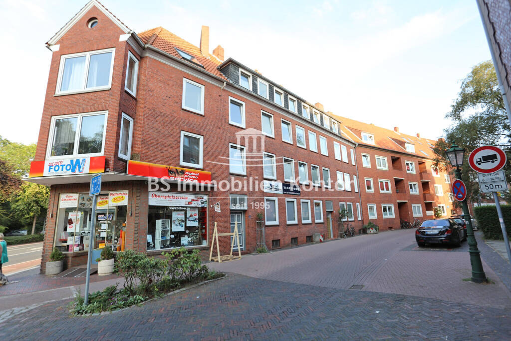 Anfragen bitte vorab per Mail – 2 ZKB-Wohnung in der Innenstadt mit guter Ausstattung!, 26721 Emden (Barenburg Conrebbersweg Früchteburg Harsweg Stadtzentrum)