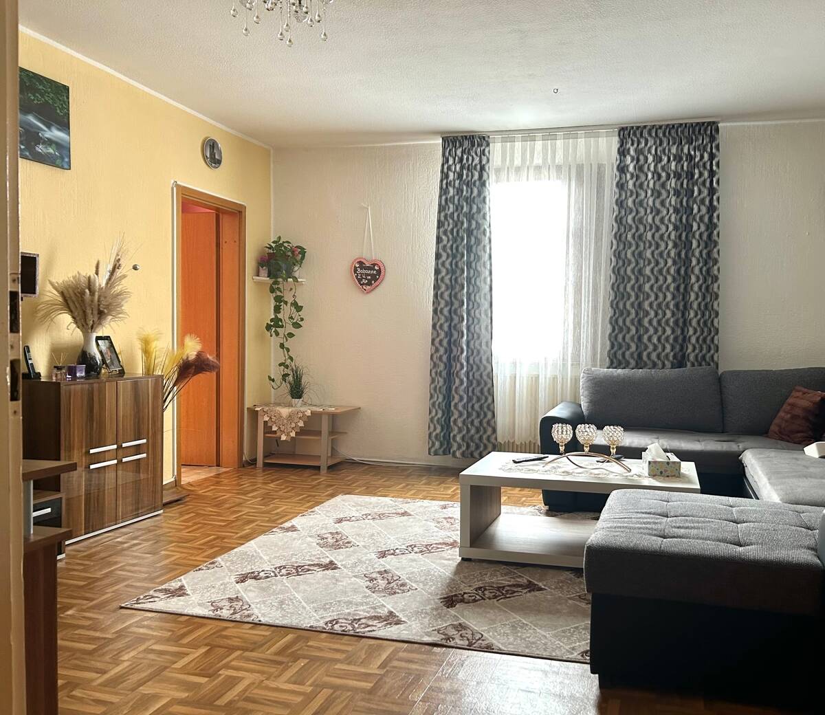 Charmante und charakteristische 3-Zimmer-Wohnung im Herzen von Esslingen am Neckar, 73728 Esslingen am Neckar