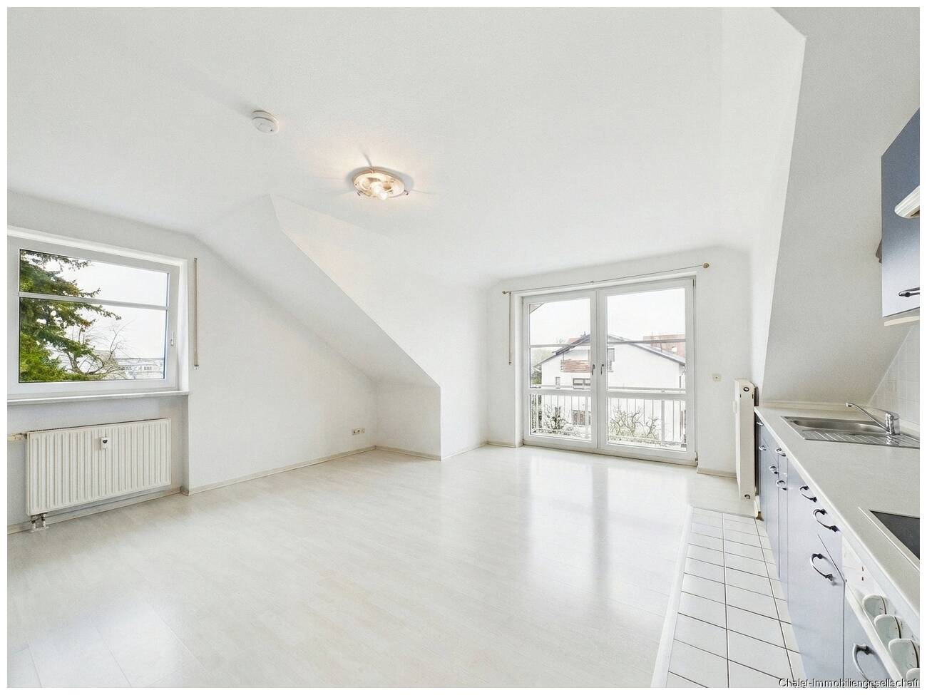Großzügige 1-Zimmer Wohnung mit Balkon – Ruhige Lage zum Wohlfühlen, 85452 Moosinning