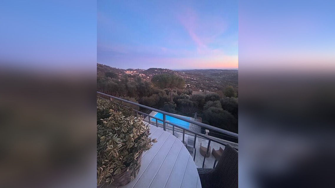 Villa mit Pool und traumhaftem Blick, 80331 München (Altstadt-Lehel Ludwigsvorstadt-Isarvorstadt)