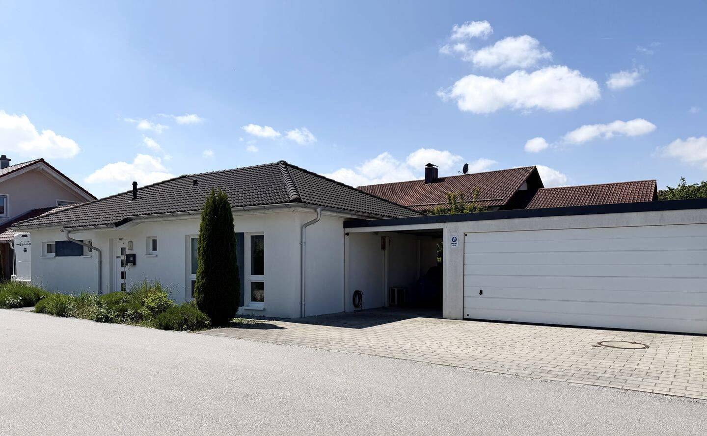 Moderner Bungalow in ruhiger Lage, 94562 Oberpöring