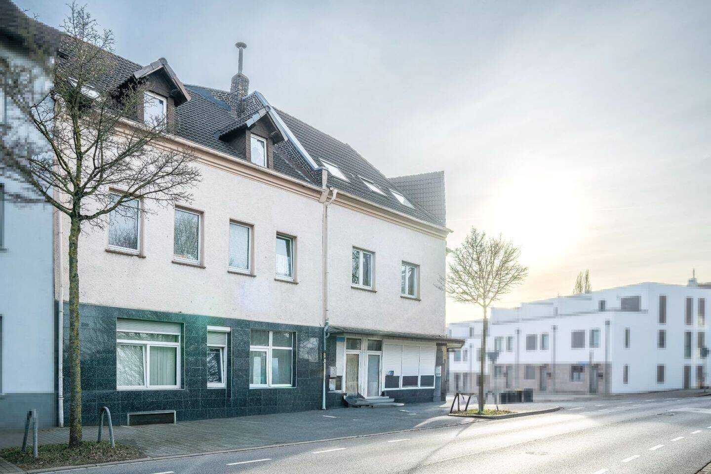 Gepflegtes Mehrfamilienhaus mit attraktivem Faktor 14,93 als renditestarkes Investment, 44339 Dortmund