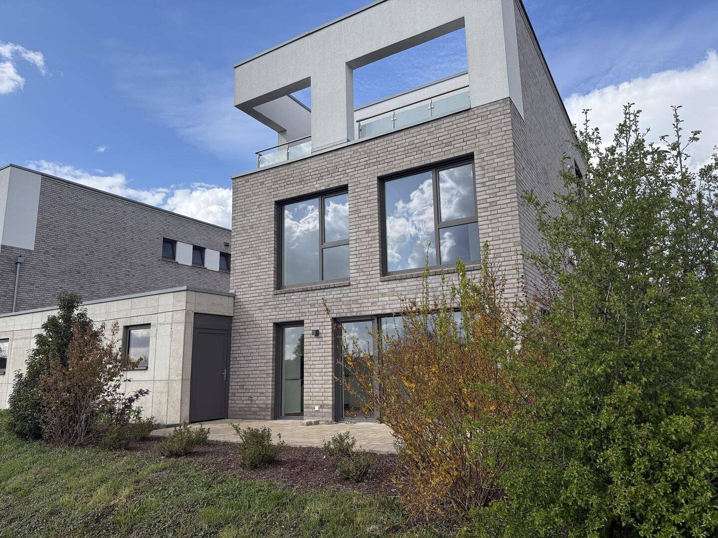 …modern, mit großer Terrasse und Wohlfühlcharakter!!!, 49143 Bissendorf