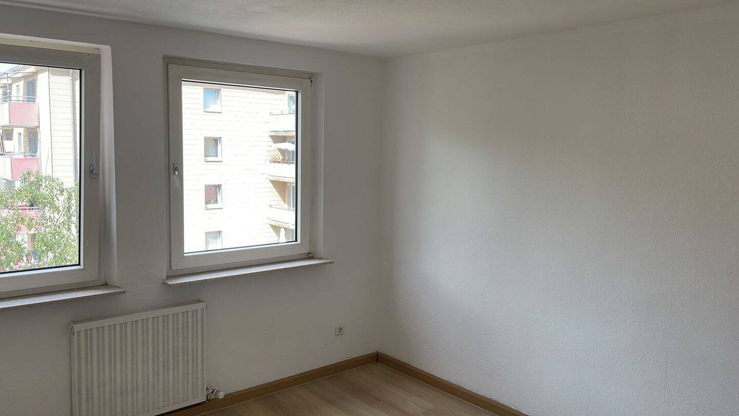 Helle 2-Zimmer Wohnung am Südstadtpark in Fürth – 90763 Fürth – Vorschaubild 3