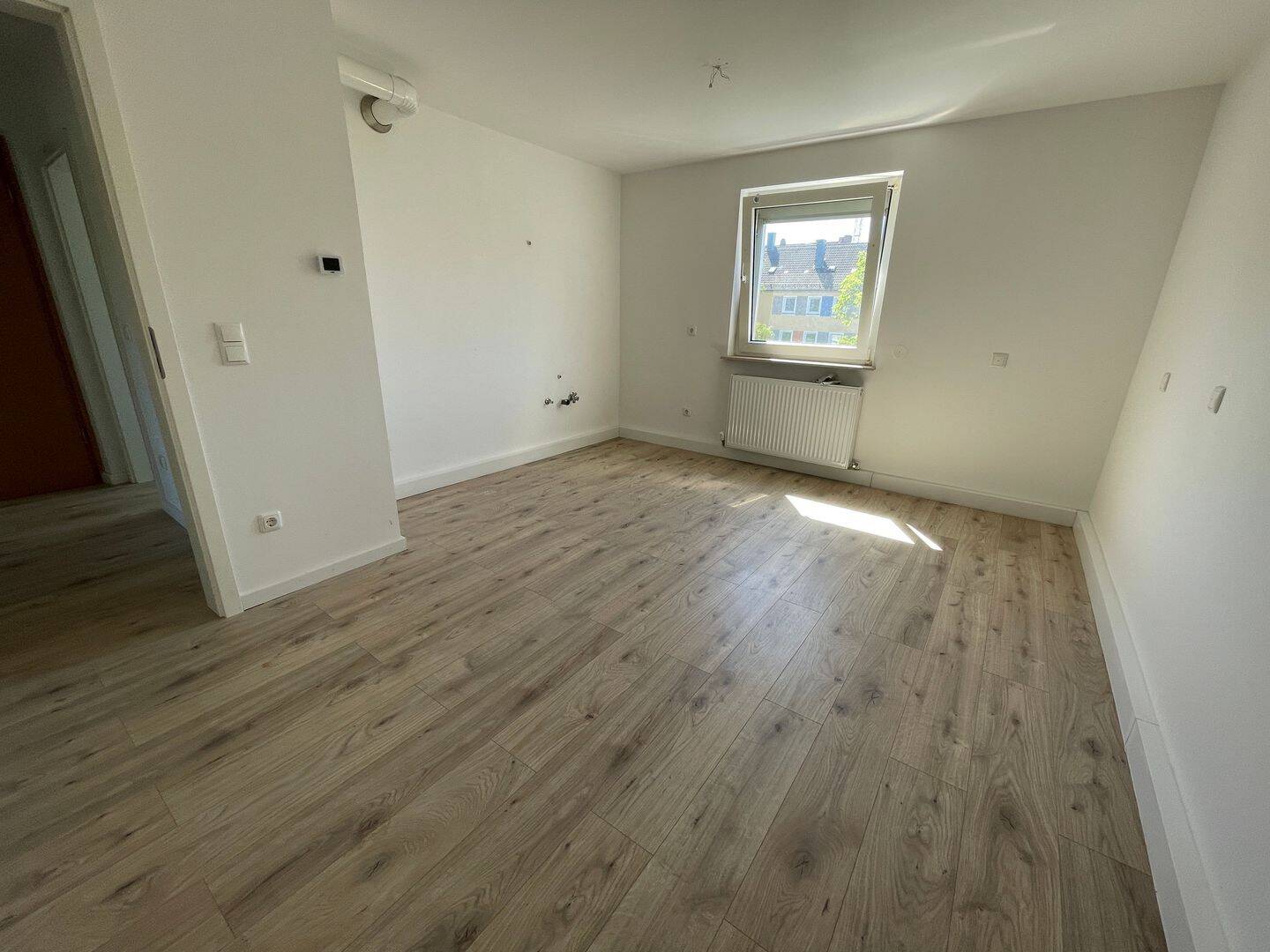 Helle 2-Zimmer Wohnung im 4.OG am Südstadtpark in Fürth! – 90763 Fürth – Vorschaubild 4