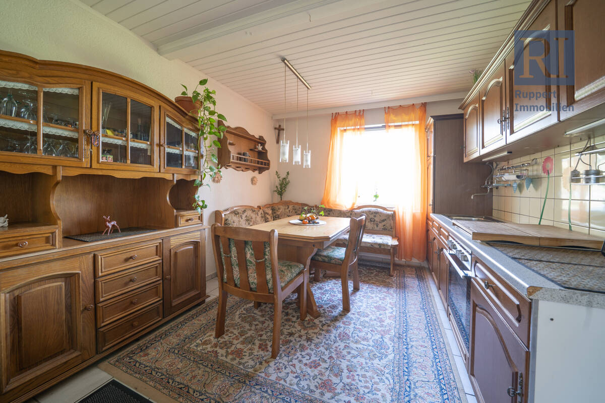Einfamilienhaus mit 1.000 qm Grundstück und Garage – am Rande des Steigerwaldes, 97355 Abtswind