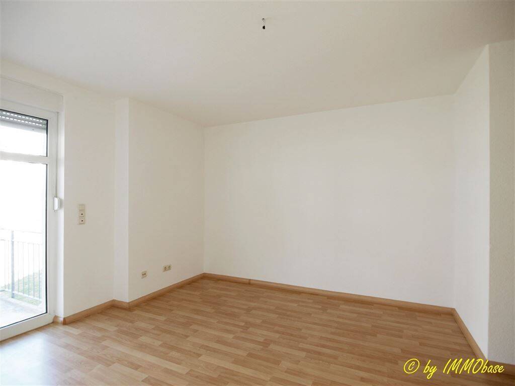 Ideale Familienwohnung mit zwei sonnigen Balkonen und in ruhiger Lage!, 9669 Frankenberg/Sa.
