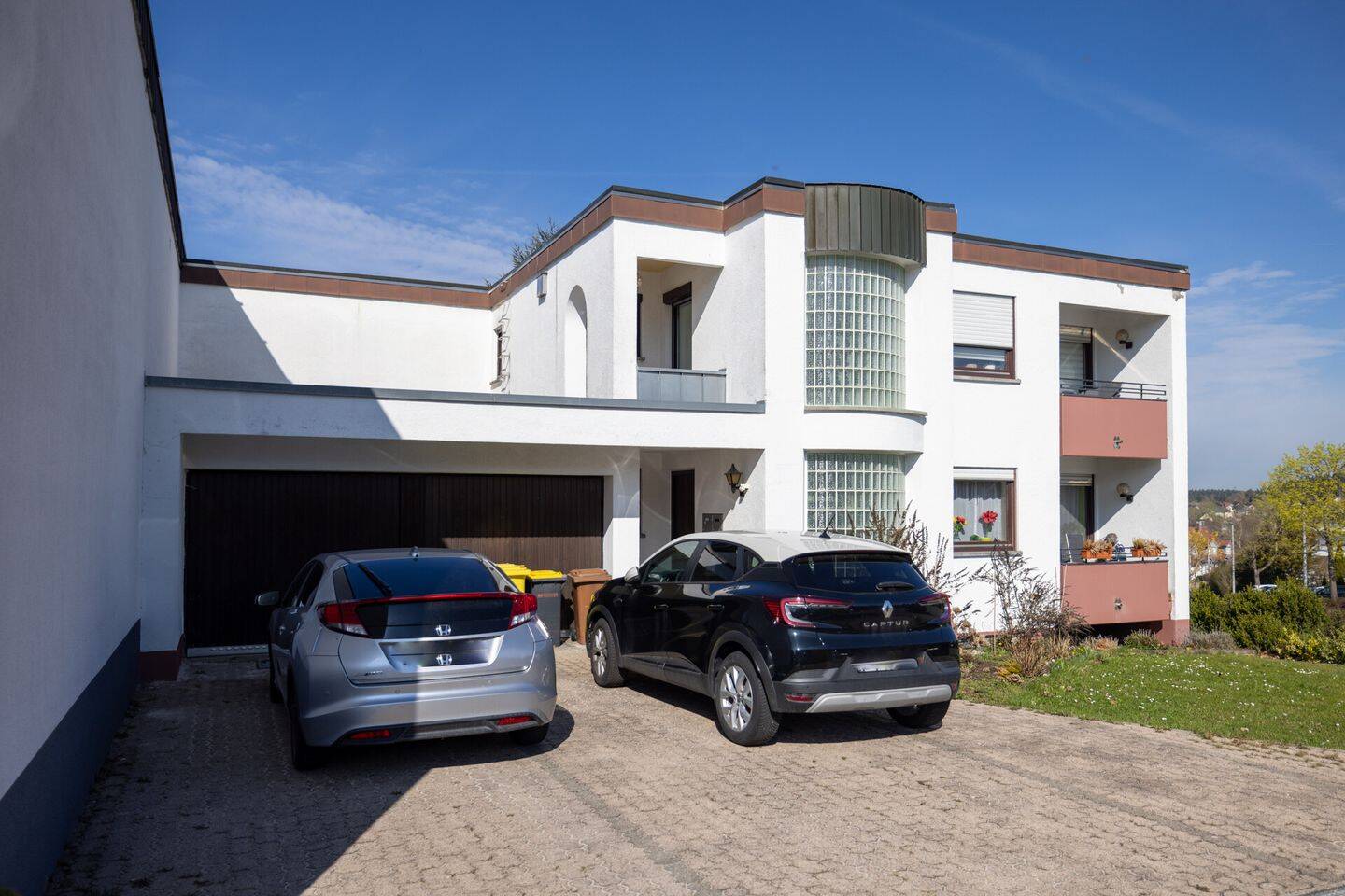 Großzügige 5-Zimmer-Wohnung mit drei Balkonen & Gartenmitnutzung ab 01.06. verfügbar, 78052 Villingen-Schwenningen