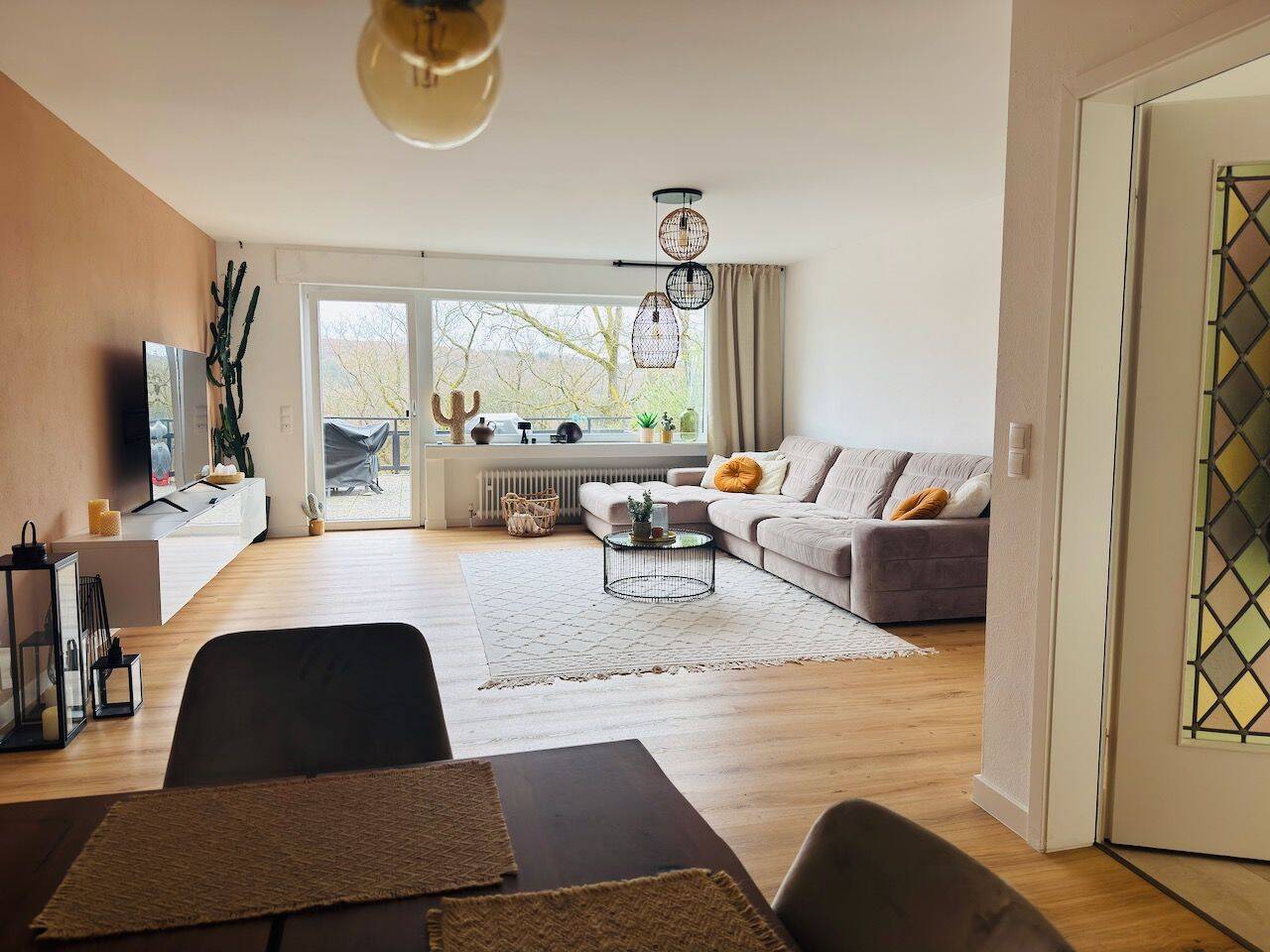 Charmante Eigentumswohnung mit Garage, Einbauküche und Weitblick!, 56112 Lahnstein