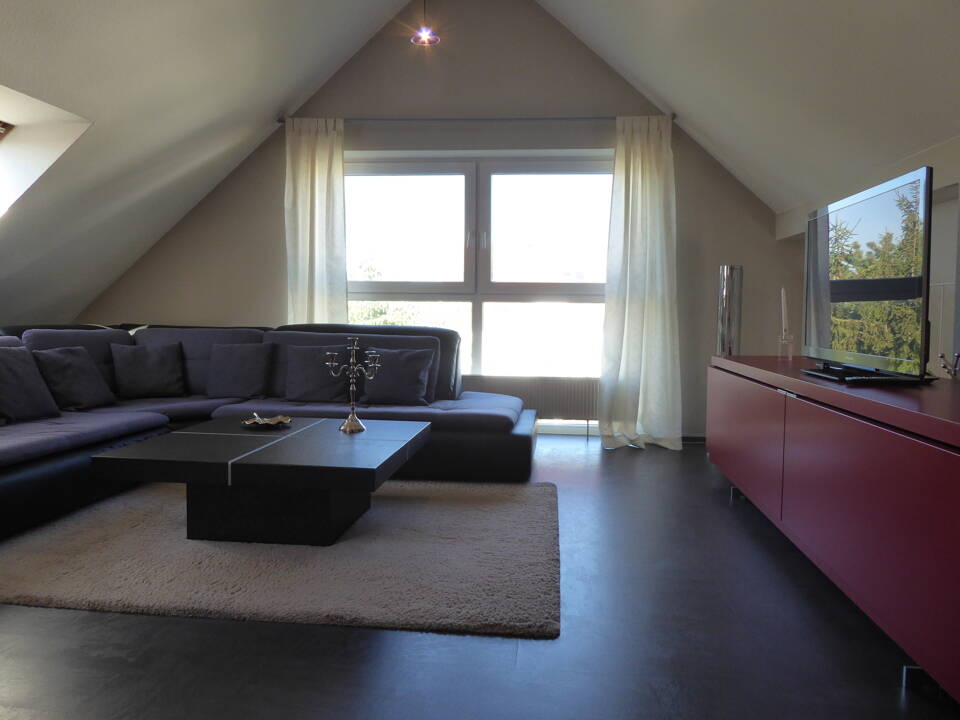 Attraktive Maisonettewohnung mit Galerieebene, Balkon und Stellplatz!, 55218 Ingelheim am Rhein