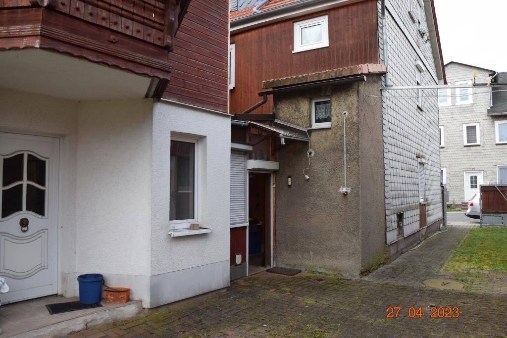 Familienobjekt in Gräfenroda / ein Grundstück, zwei Häuser, ein Preis, 99330 Geratal (Gräfenroda)